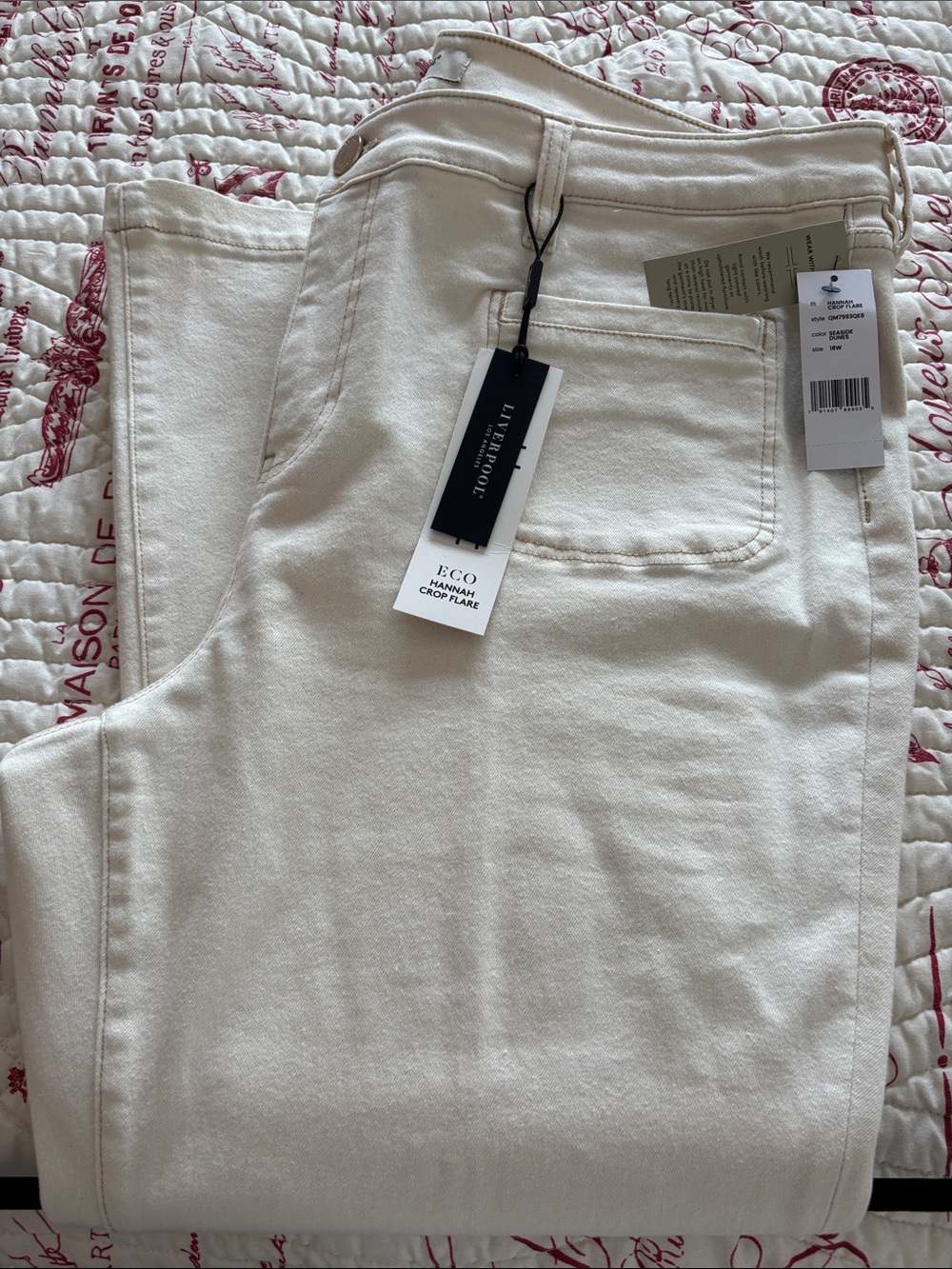 NWT Liverpool Los Angeles Cream Cropped Flare Jeans SIZE 18W